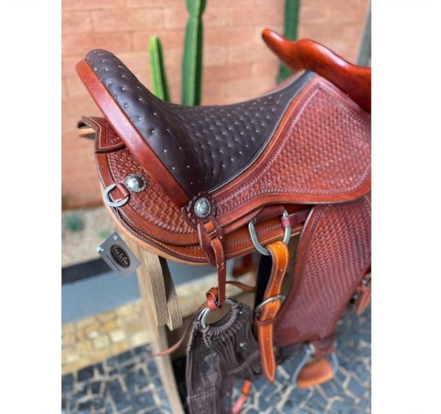 Sela Jima Saddler Boiadeira